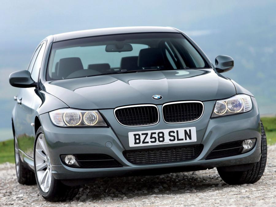  BMW 320d Sedan 2008 года  (UK) (фото 3 из 12)